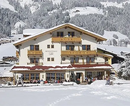 Hotel Loipenstubn Brixen im Thale