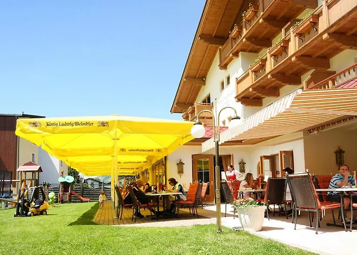 Hotel Loipenstubn Brixen im Thale